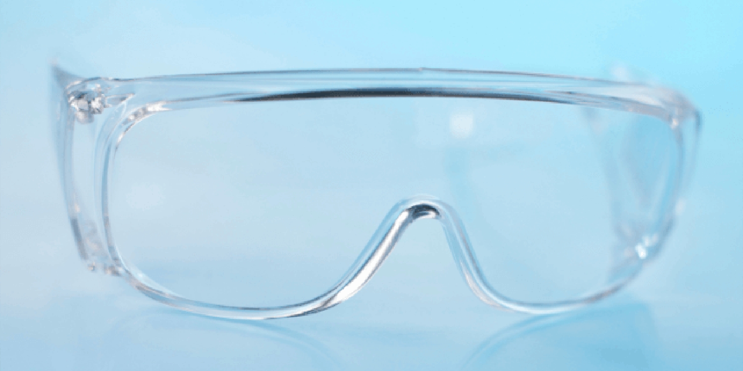 ICL術後の保護メガネは必要か